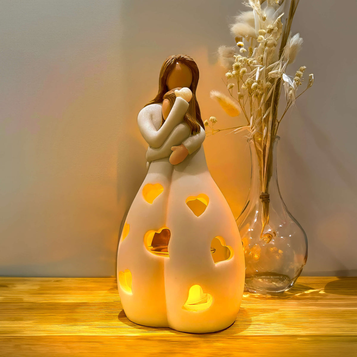 Romantische tafellamp met warme gloed en tijdloos ontwerp