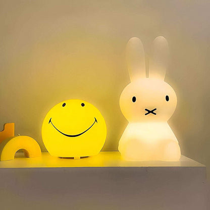 SmileyGlow ściemniana lampa nocna LED z ciepłym światłem ambientowym