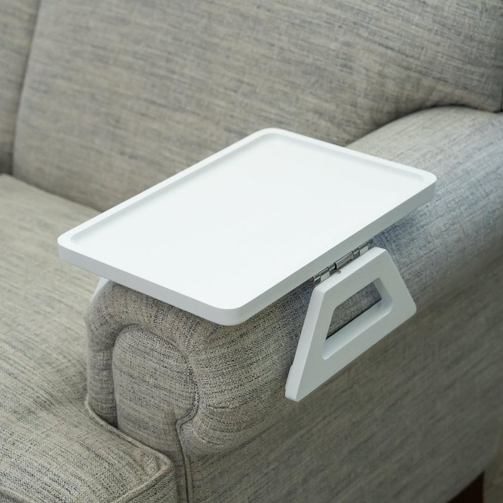 SofaMate verstelbare sofa armleuning tafel voor drankjes en essentials