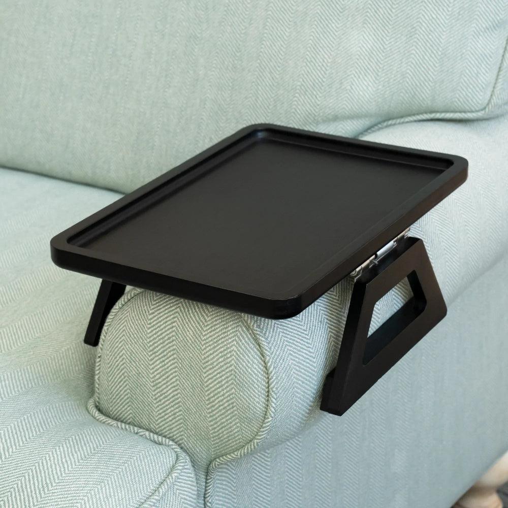 SofaMate verstelbare sofa armleuning tafel voor drankjes en essentials