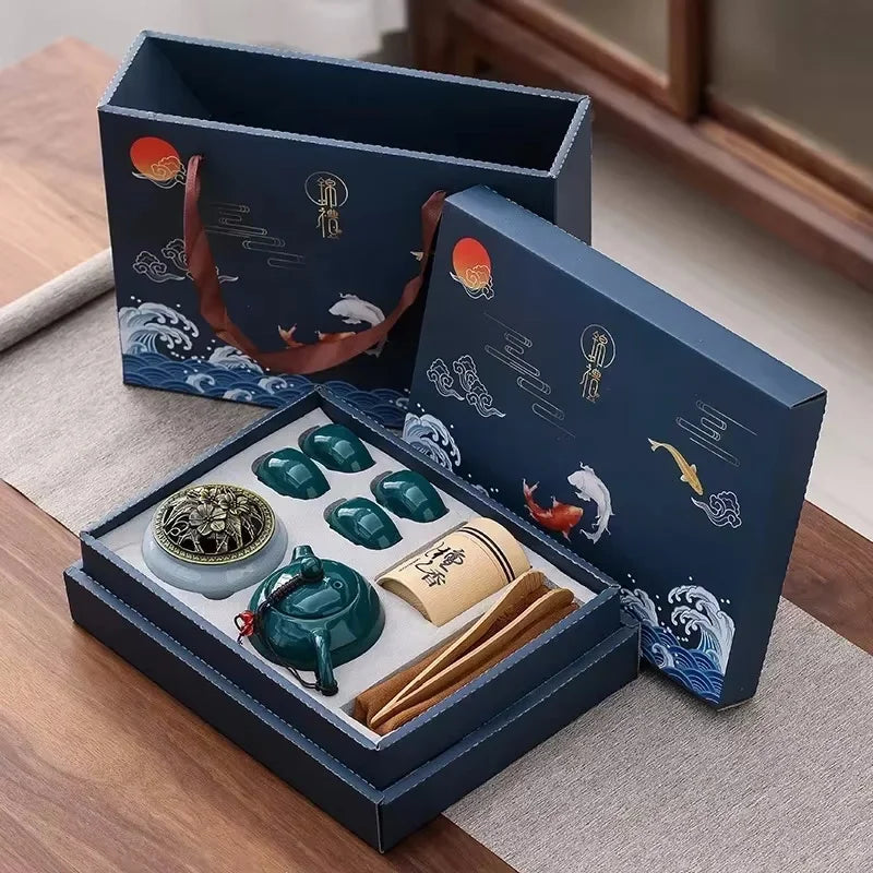 Traditionelles chinesisches Keramik-Teeset mit 4 Tassen und Räuchergefäß Gongfu-Teeset