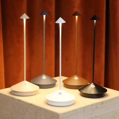 Bezprzewodowa lampa stołowa LED z akumulatorem i nowoczesnym designem  